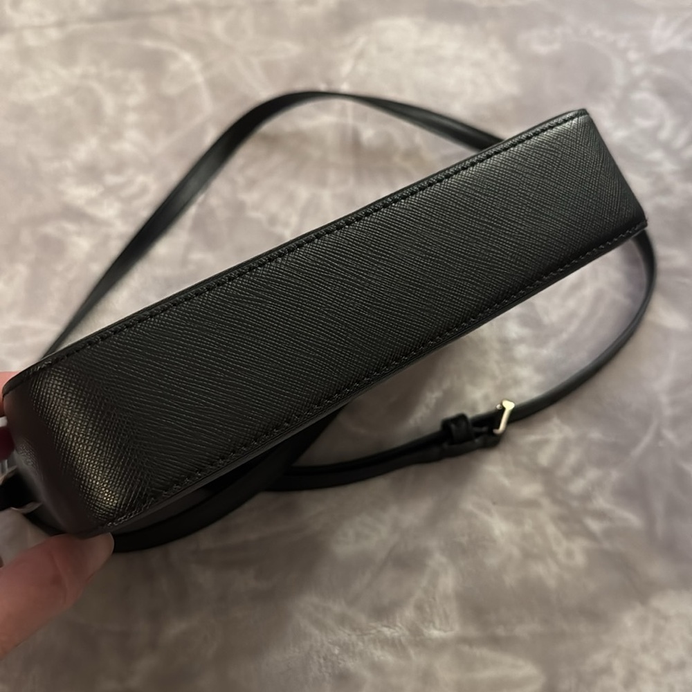 Kate Spade cross body purse. NWOT - Picture 4 of 6